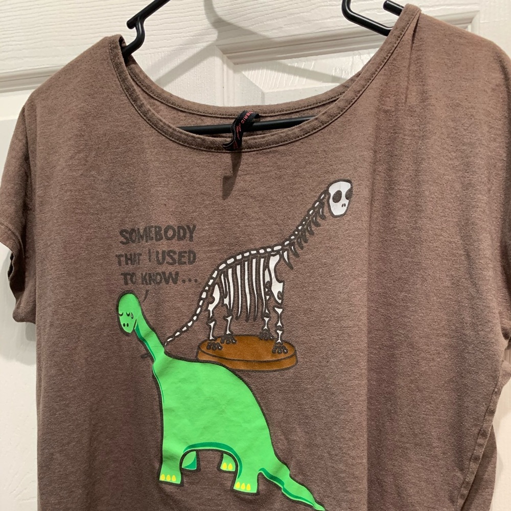 Funny tshirt size large crop